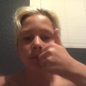 Meet your Posher, Cameron